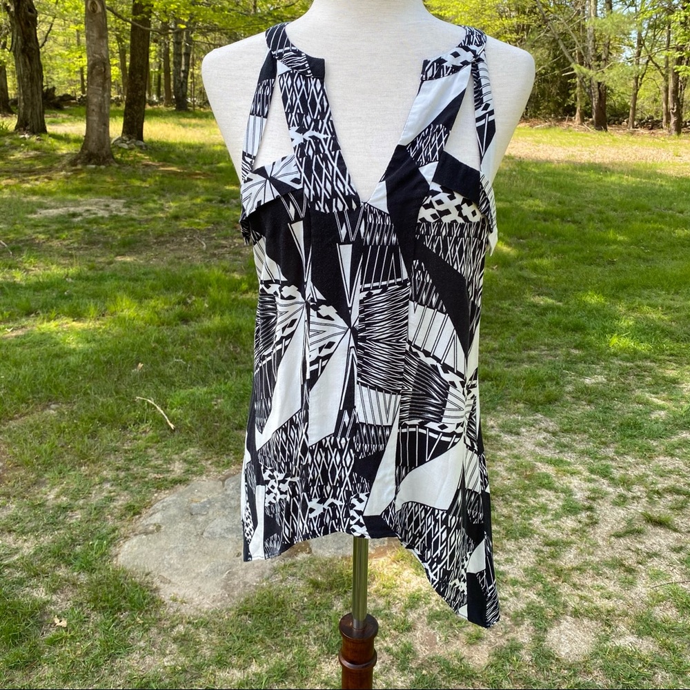 ARDEN B TOP TANK TUNIC BLACK WHITE HIGH LOW SIZE S